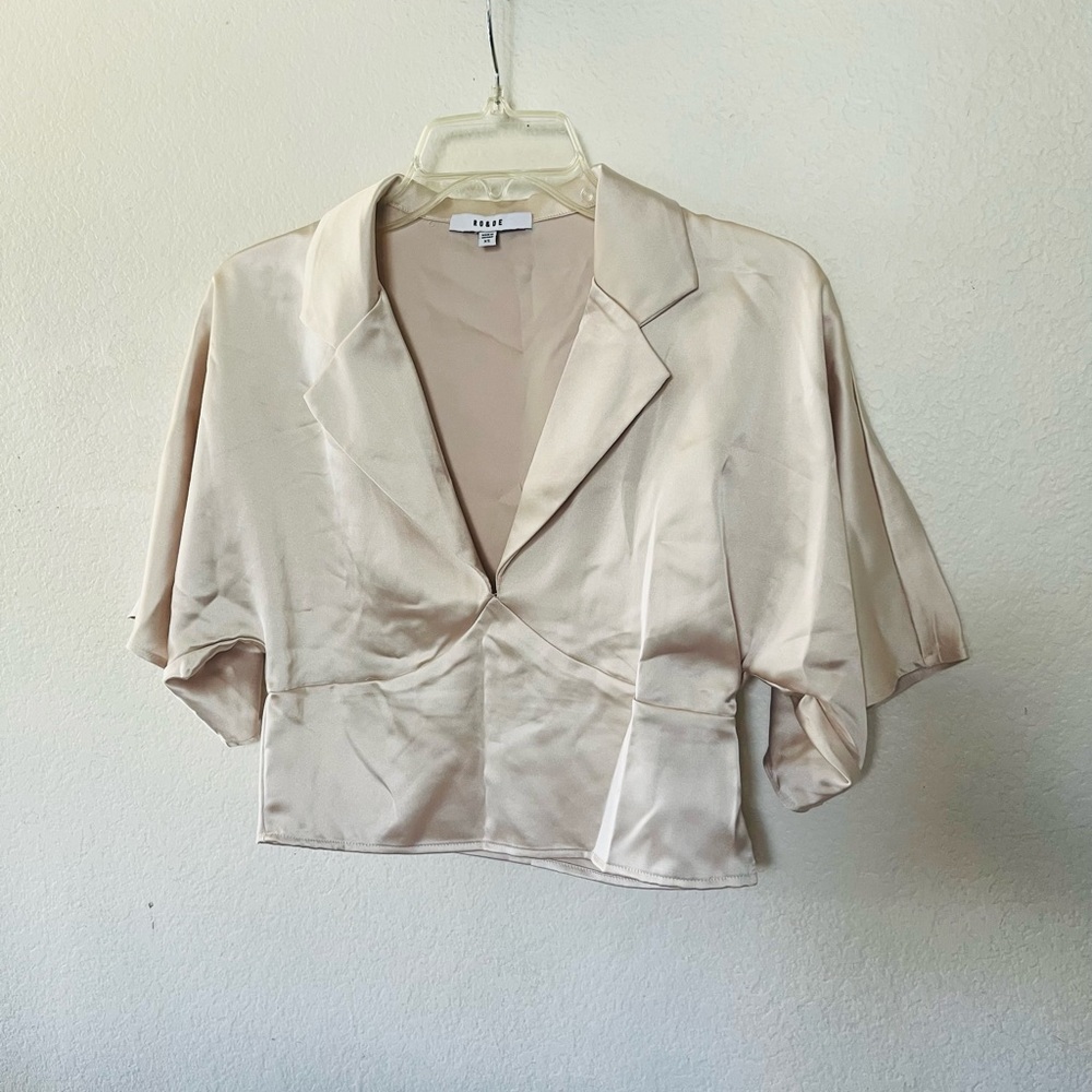 Ro & De Cream Satin Cropped Blouse